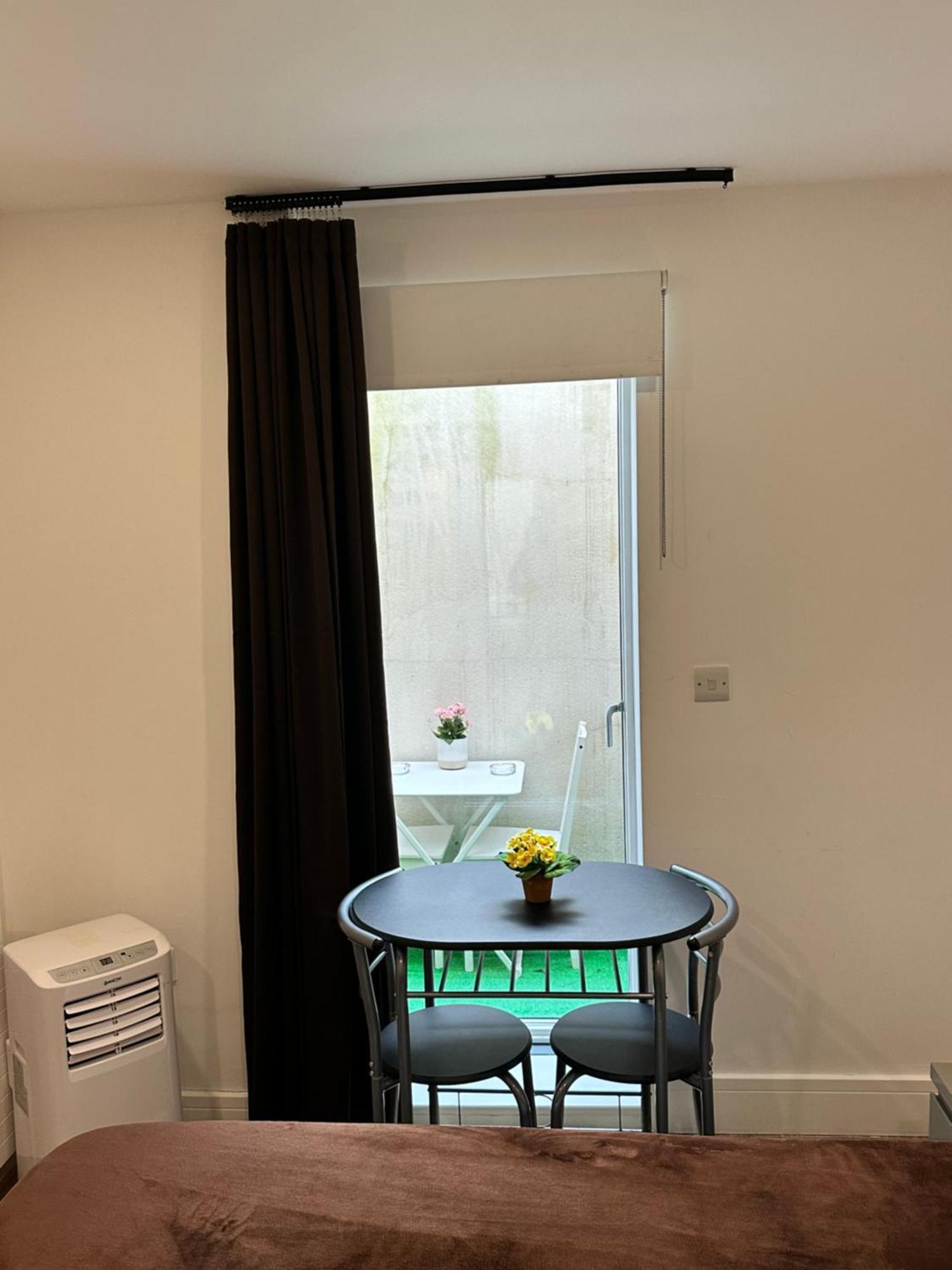 Oliver Double Room Лондон Екстериор снимка