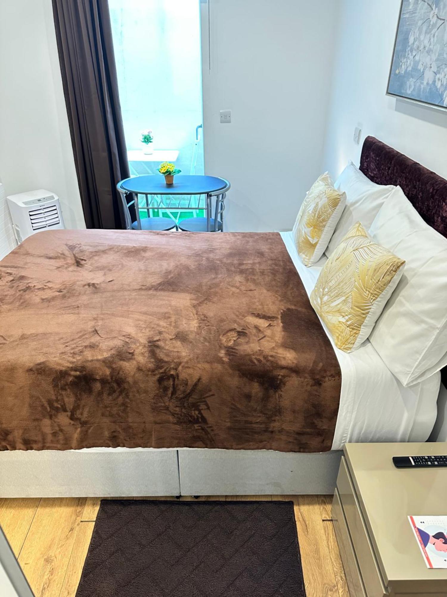 Oliver Double Room Лондон Екстериор снимка