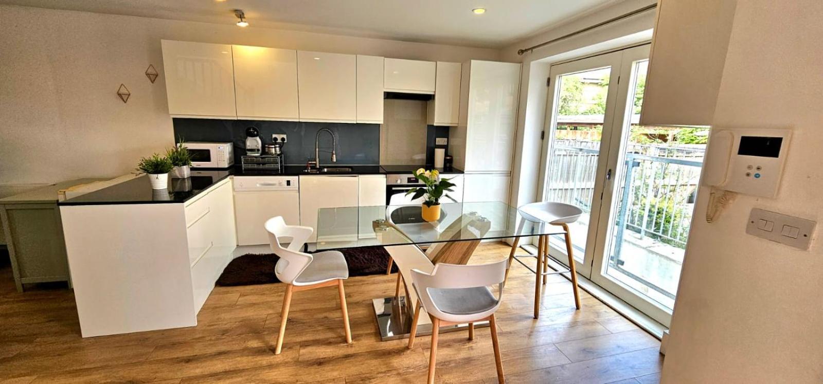 Oliver Double Room Лондон Екстериор снимка